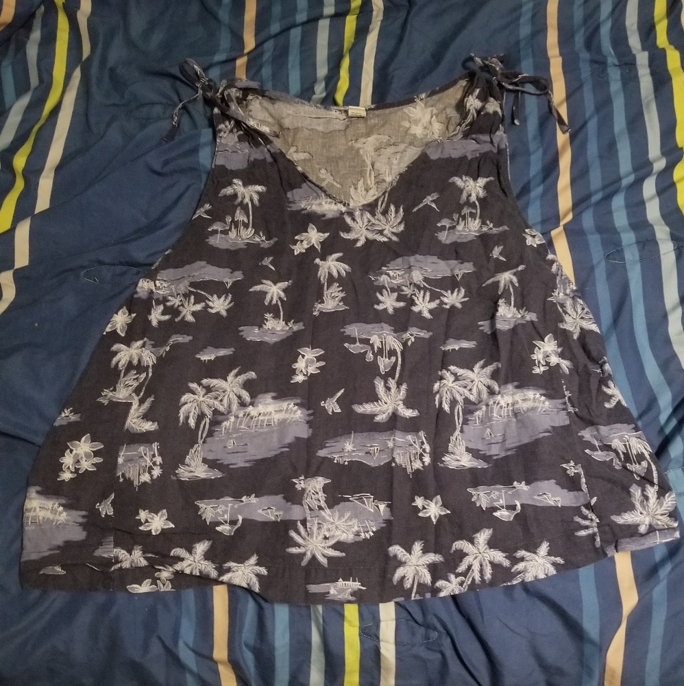 BOGO FREE Old Navy Blue Tank with Palm Trees XL